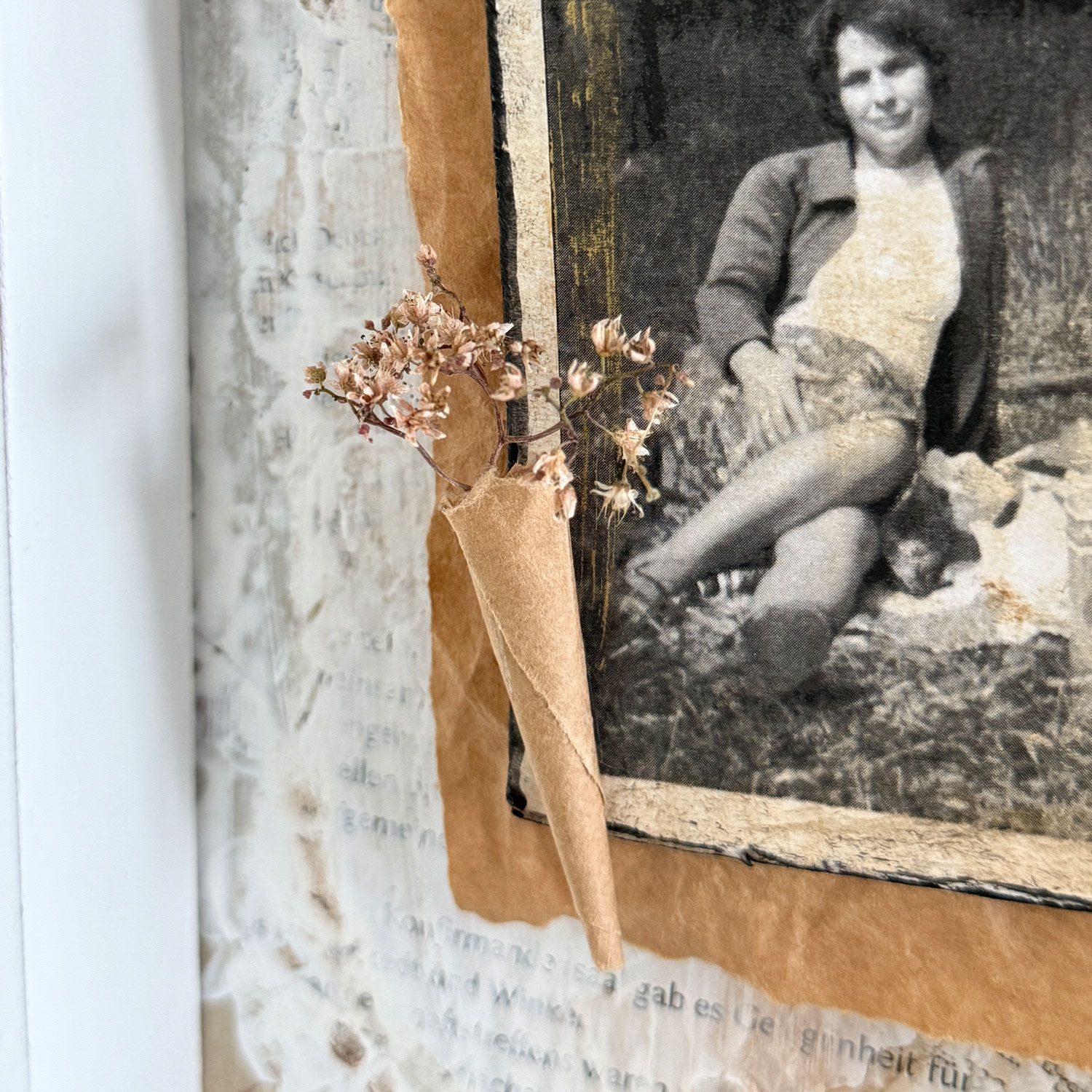 Vintage Assemblage im Rahmen. Kreative Collagen-Kunst zum Thema Auszeit, Picknick und MädelsTag